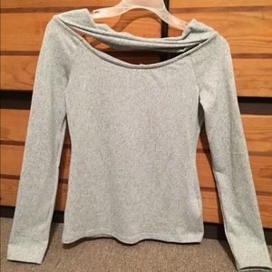 Long sleeve cut-out off the shoulder top